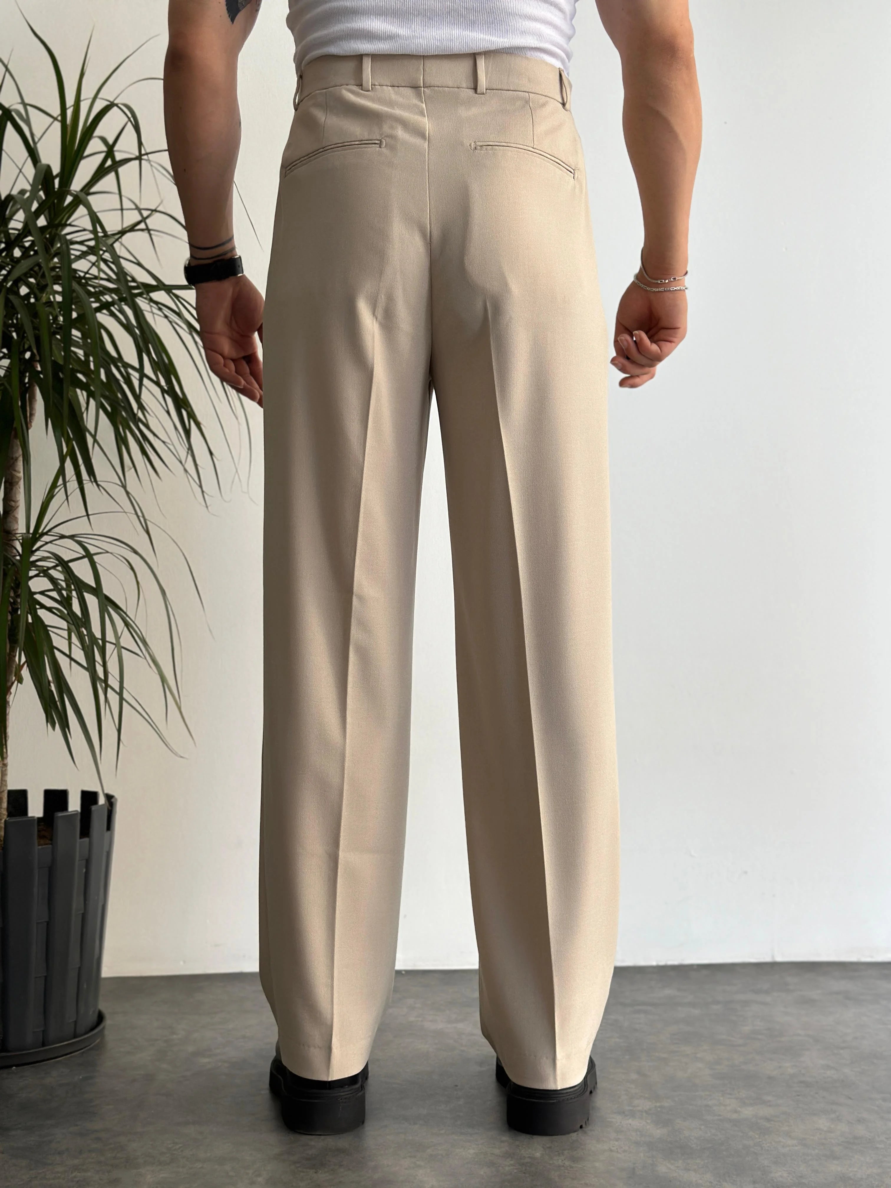 Classic Pleated Trousers