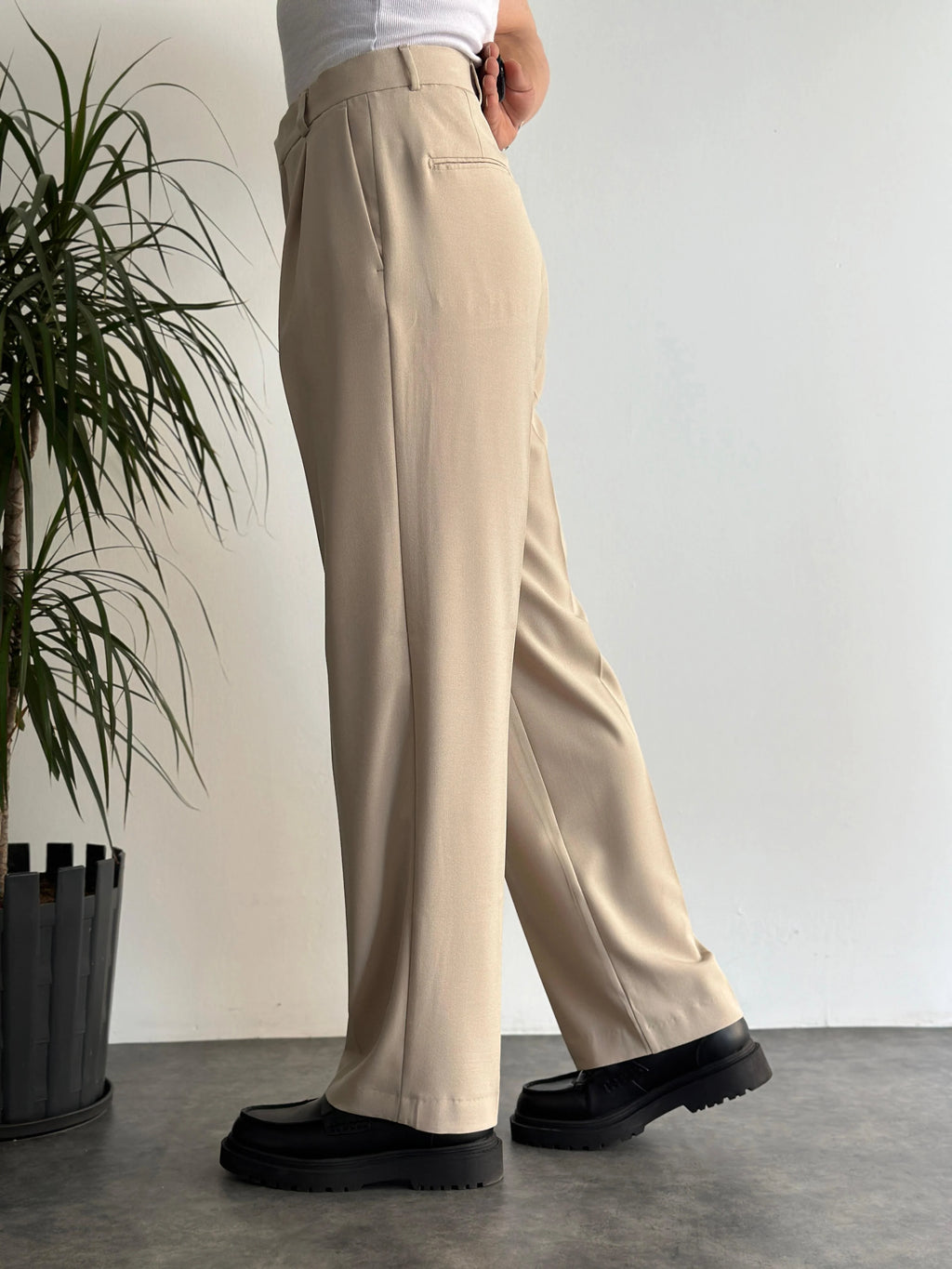Classic Pleated Trousers