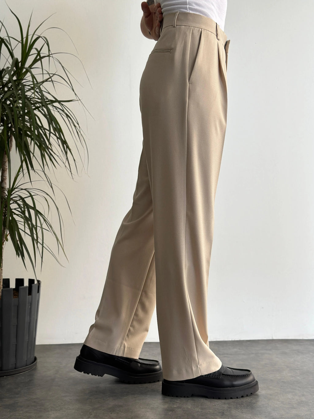 Classic Pleated Trousers