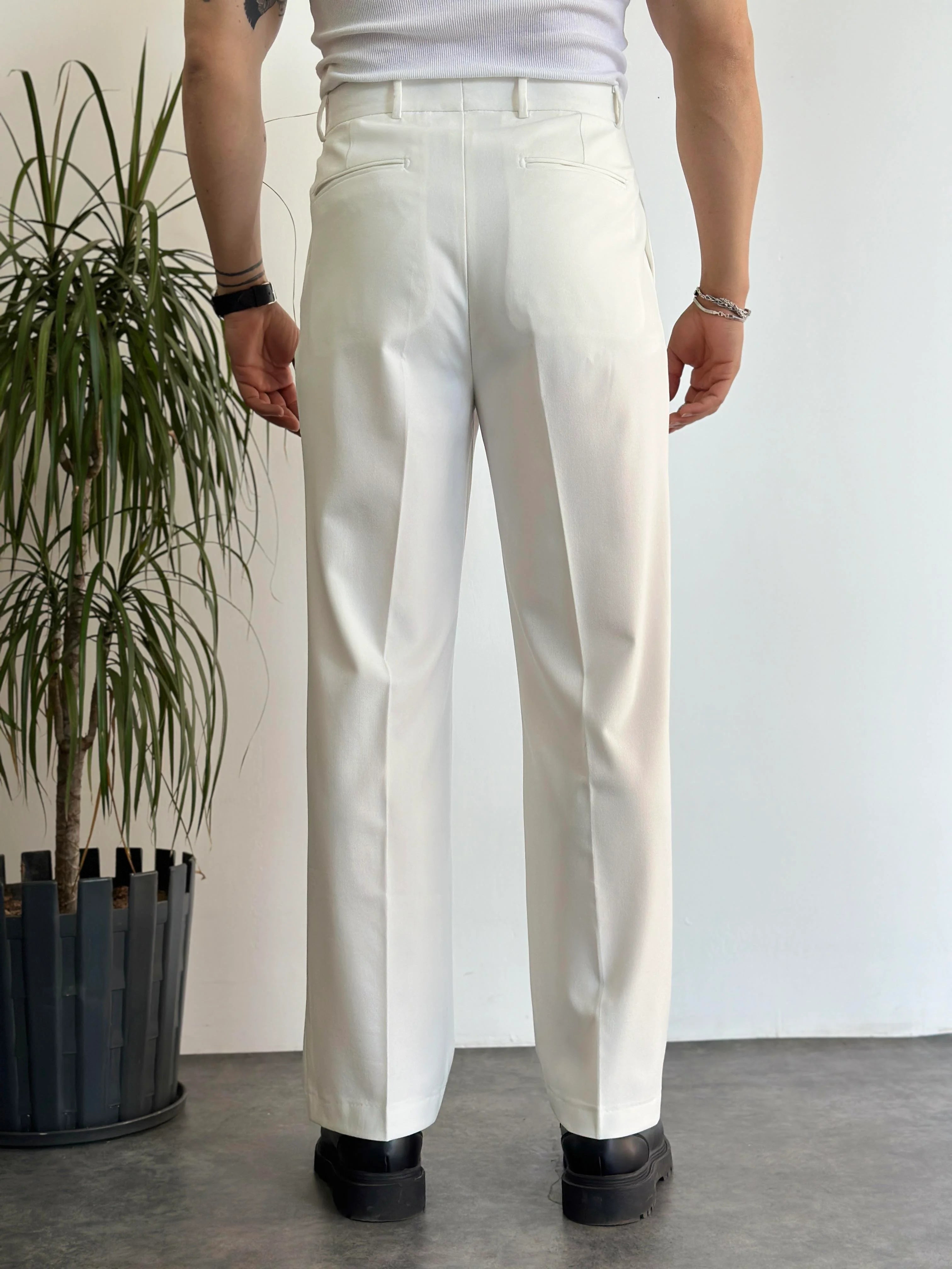 Classic Pleated Trousers