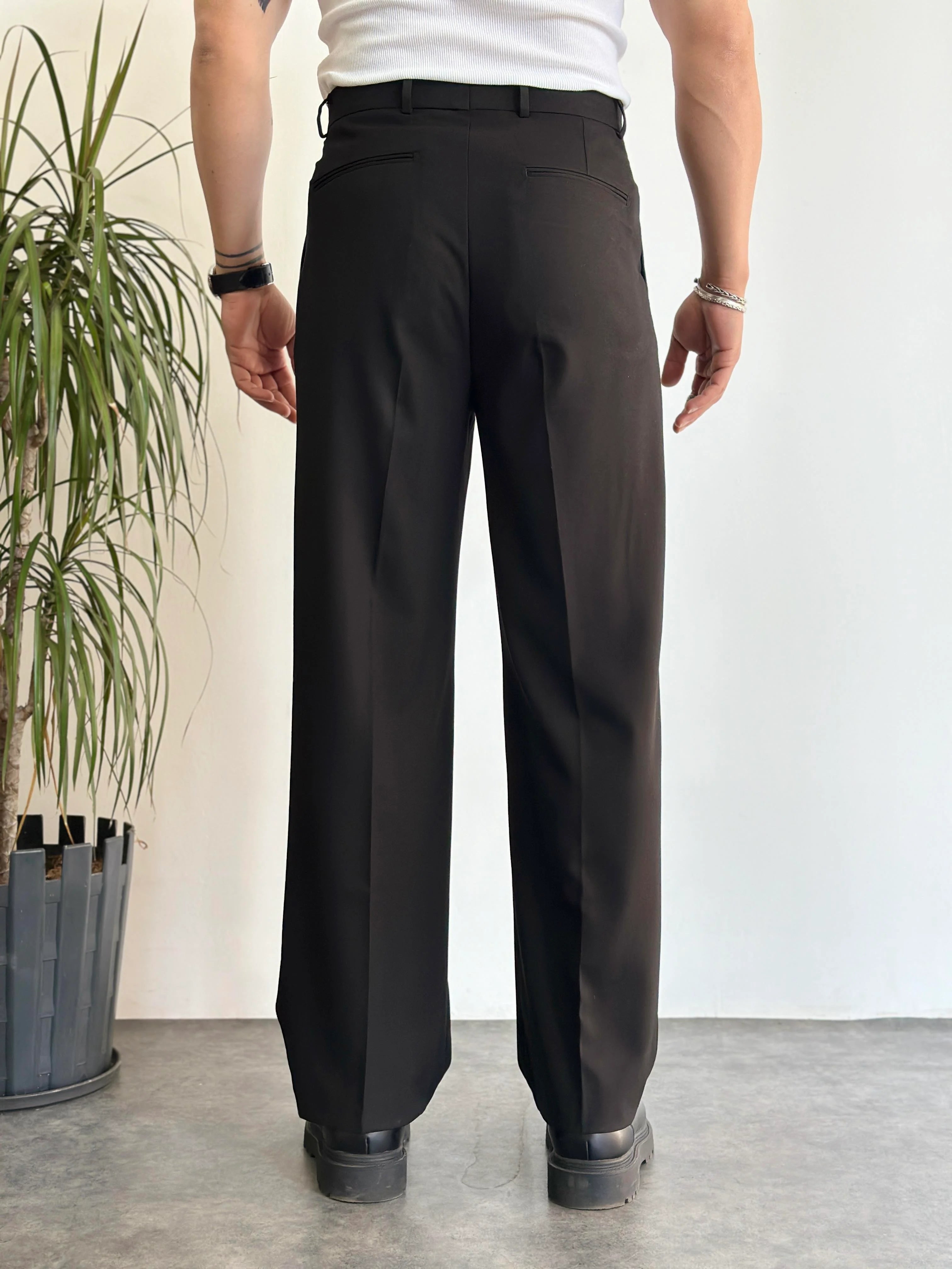 Classic Pleated Trousers