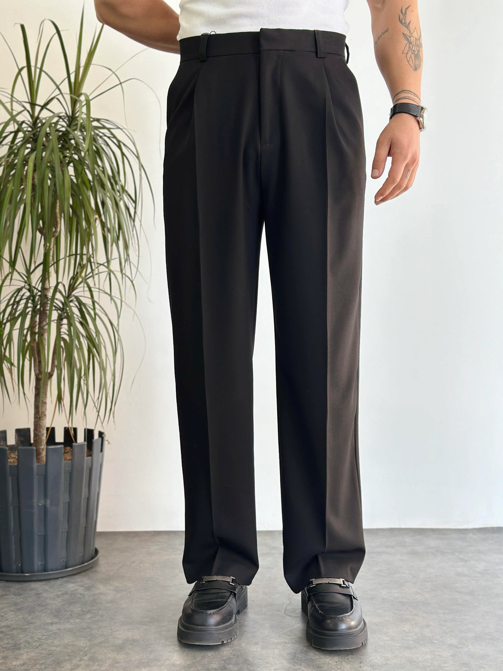 Classic Pleated Trousers