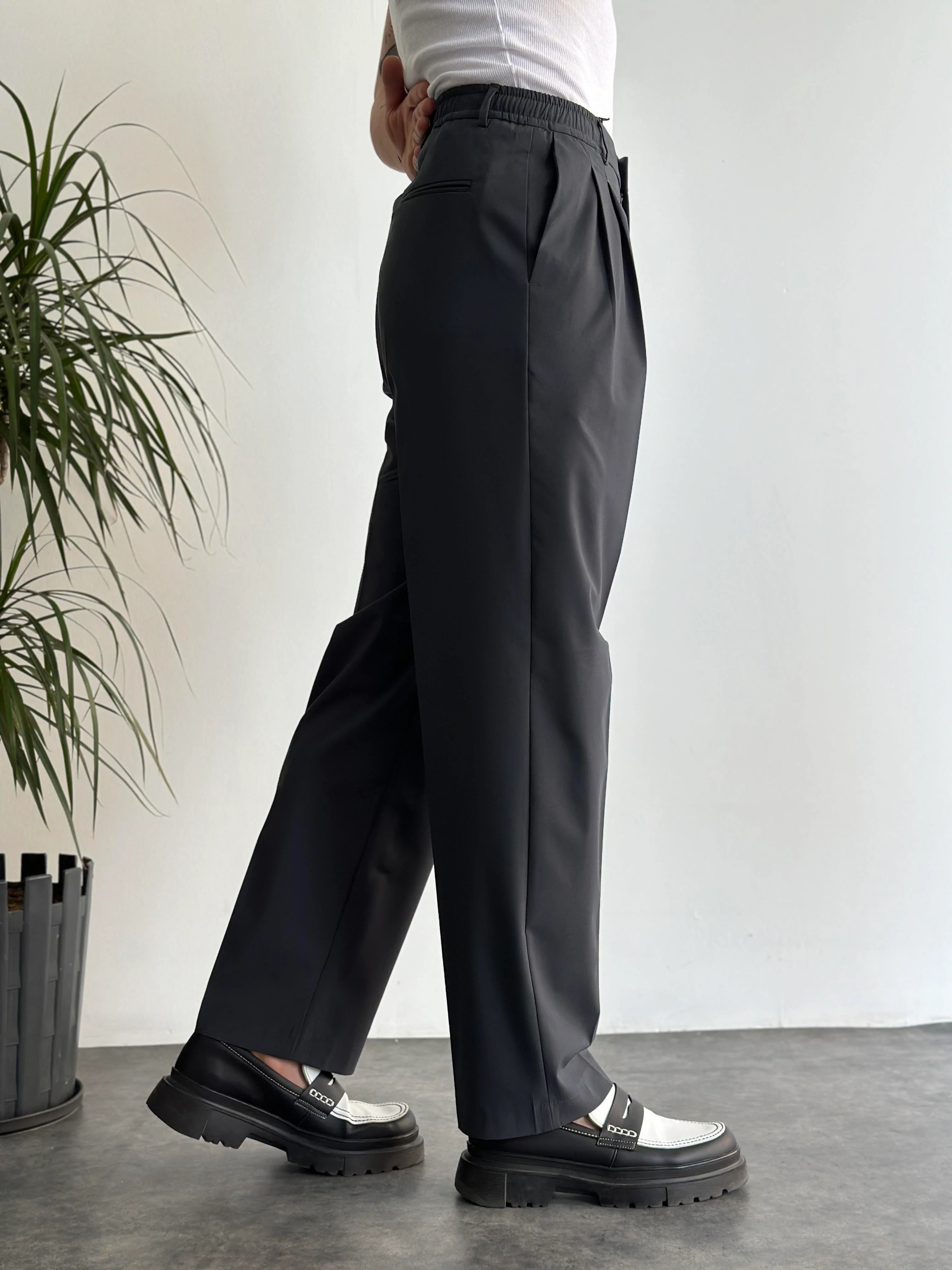 Comfort-Waist Pleated Trousers