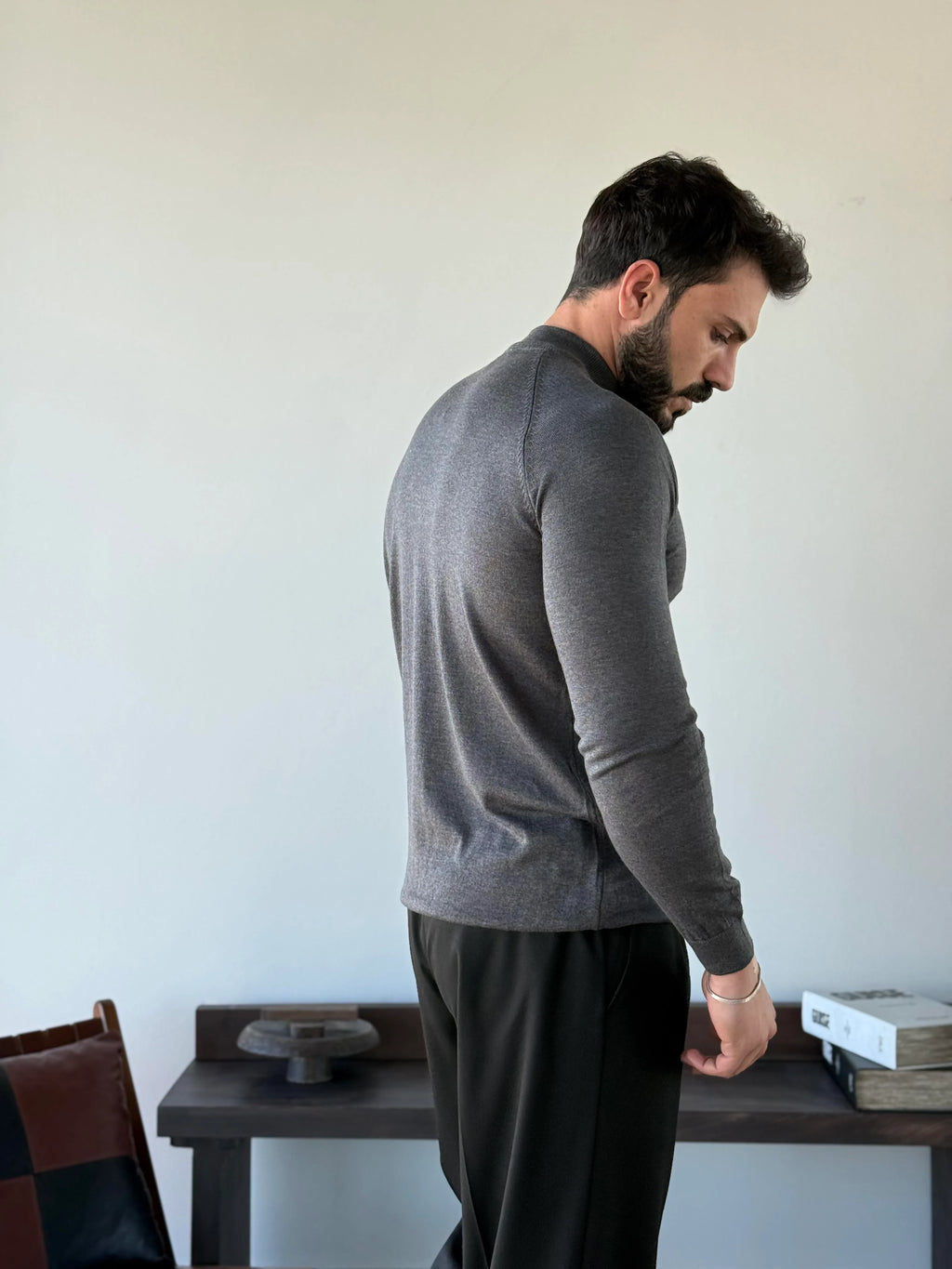 Roberto Raglan Mock Neck