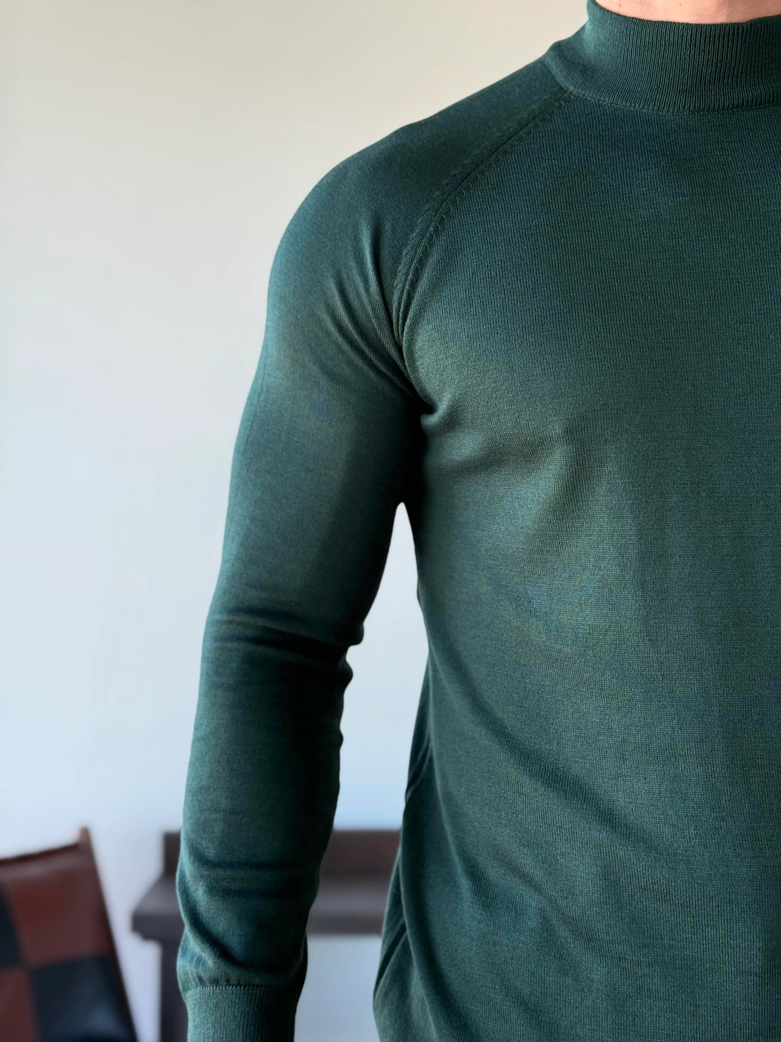 Roberto Raglan Mock Neck